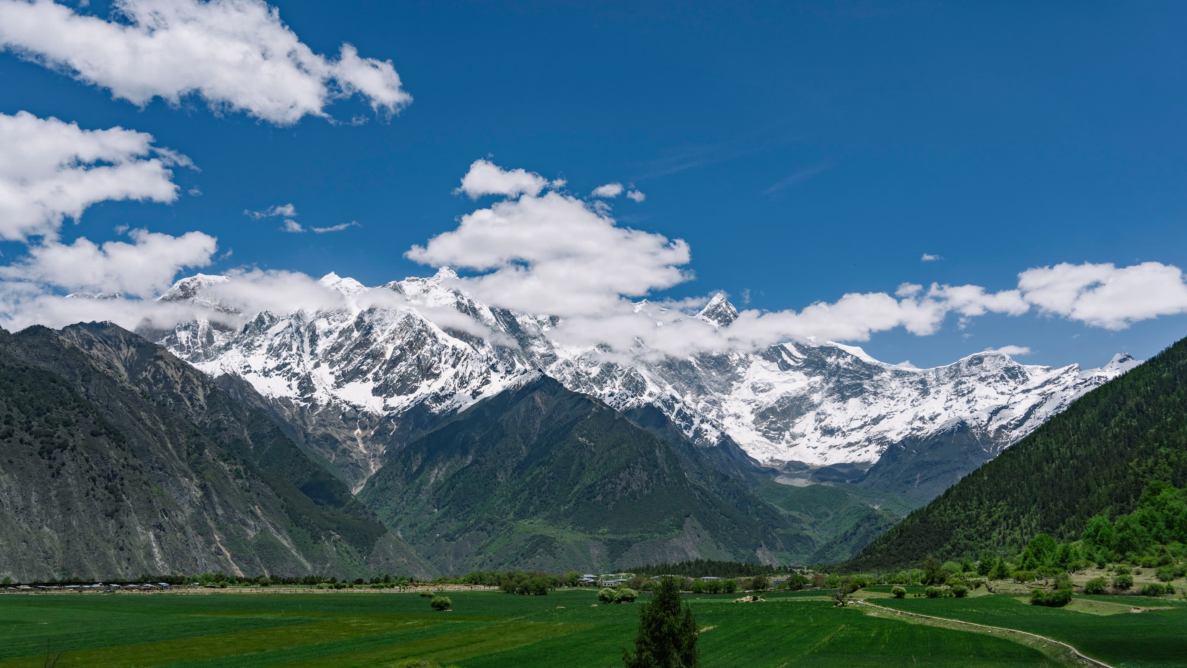 EXPLORING EASTERN TIBET